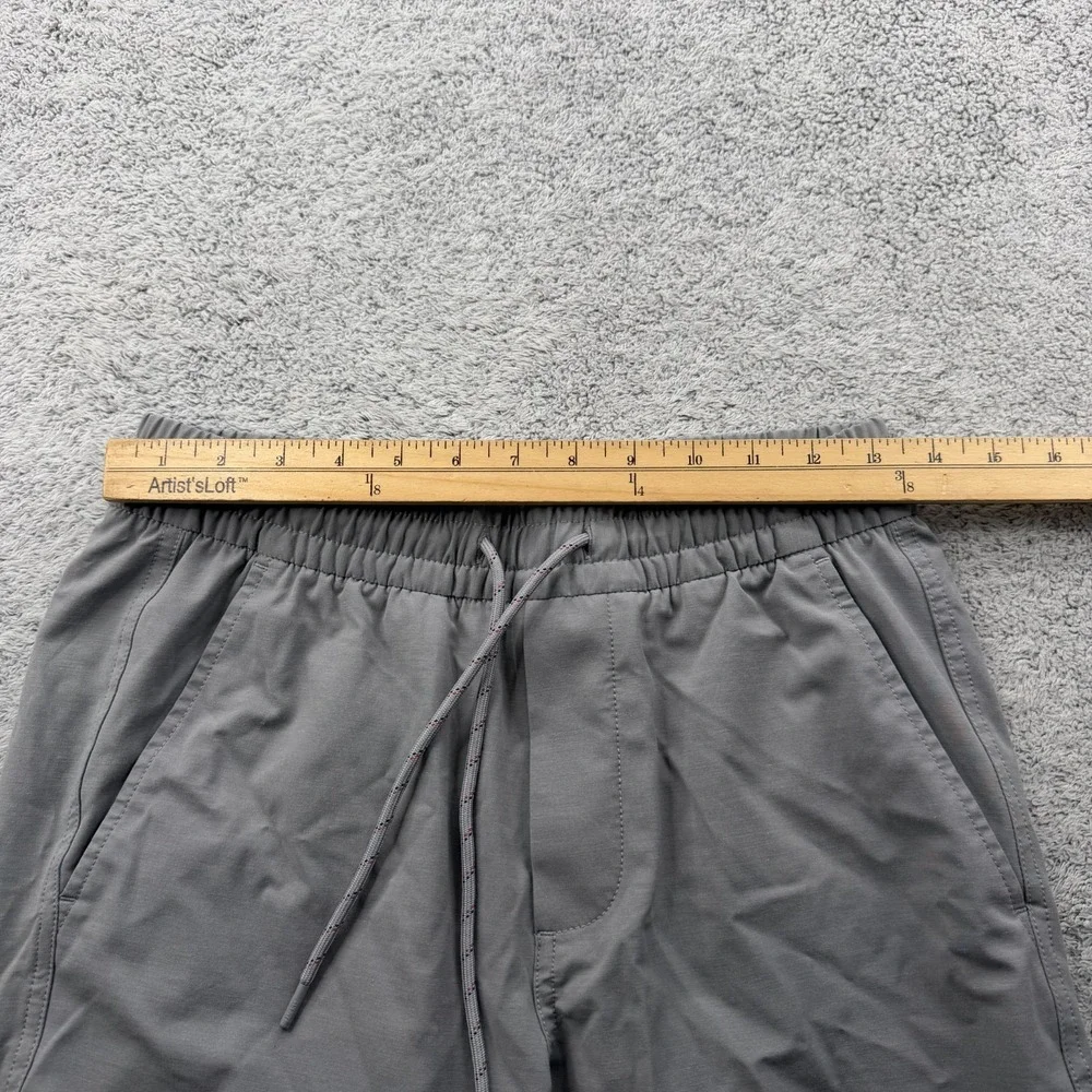 Faherty All Day Shorts Mens XS Light Gray Drawstring Lined Performance Stretch